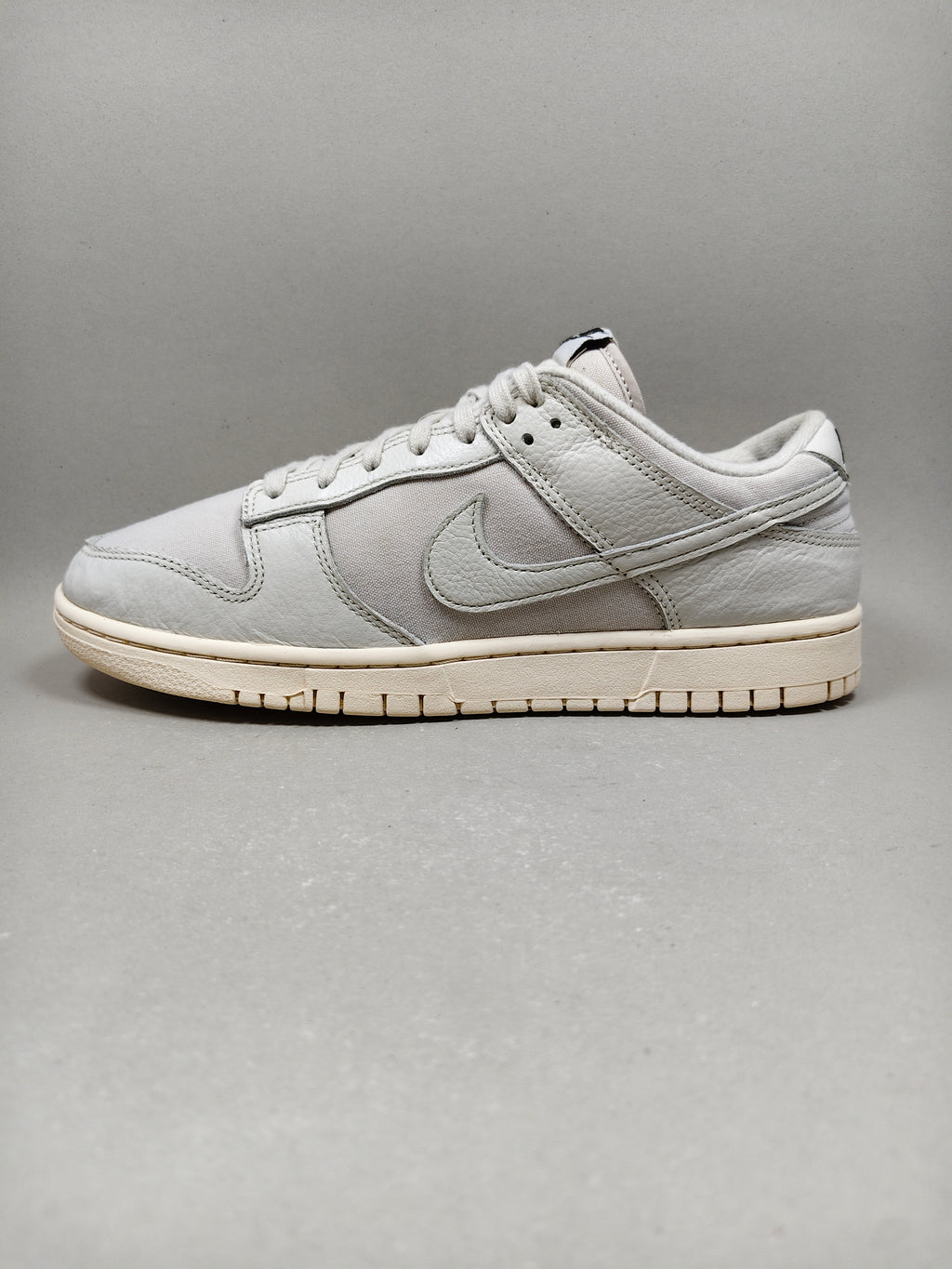 Nike Dunk Low . Size : EUR  45 | Premium