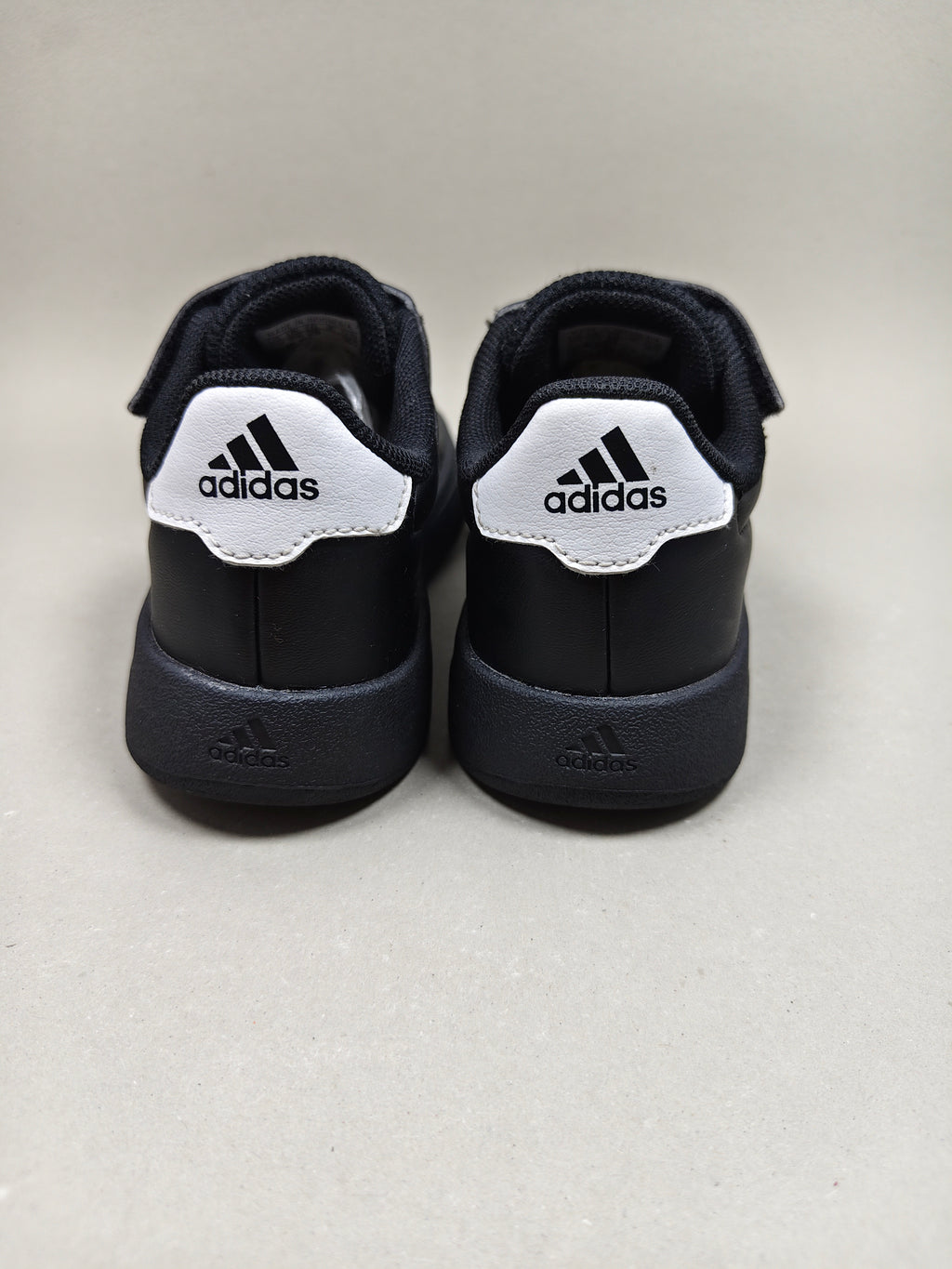 Adidas Breaknet . Size : EUR  28 | Excellent+