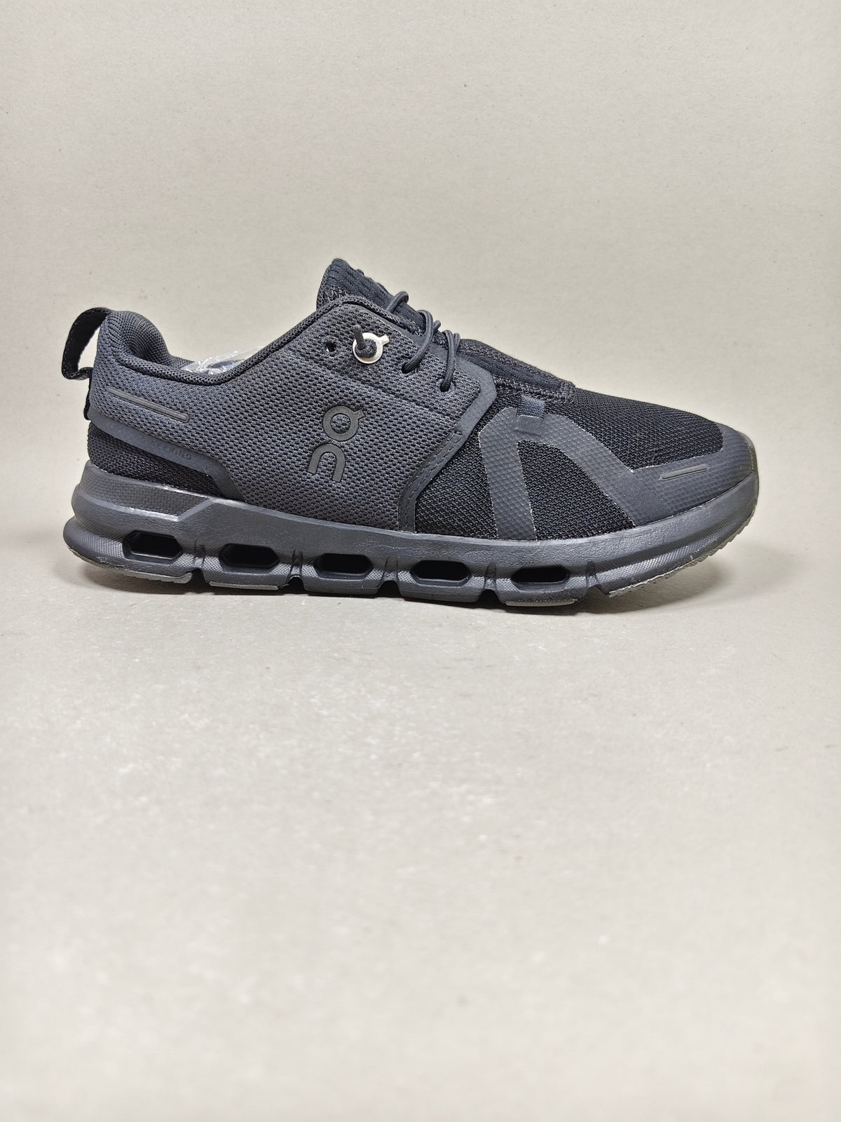 On Cloud Sky Youth . Size : EUR  36 | Premium