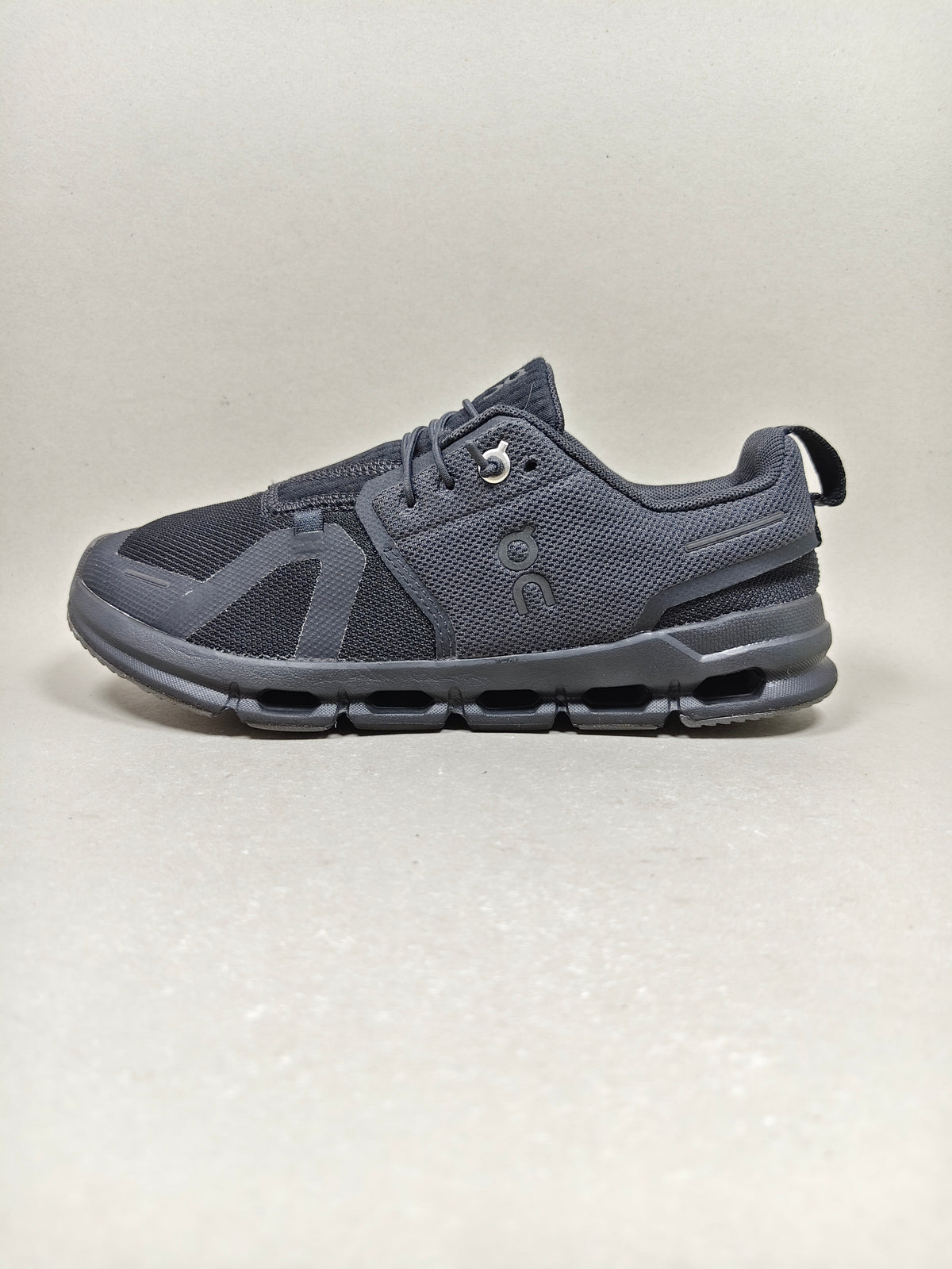 On Cloud Sky Youth . Size : EUR  36 | Premium