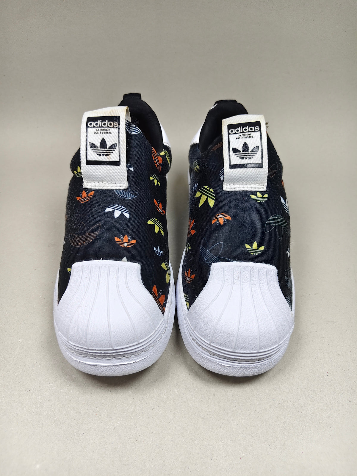 Adidas Super Star . Size : EUR  32 | Premium