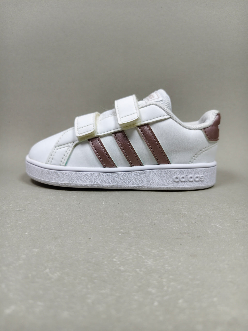 Adidas Grand Court . Size : EUR  26 | Premium