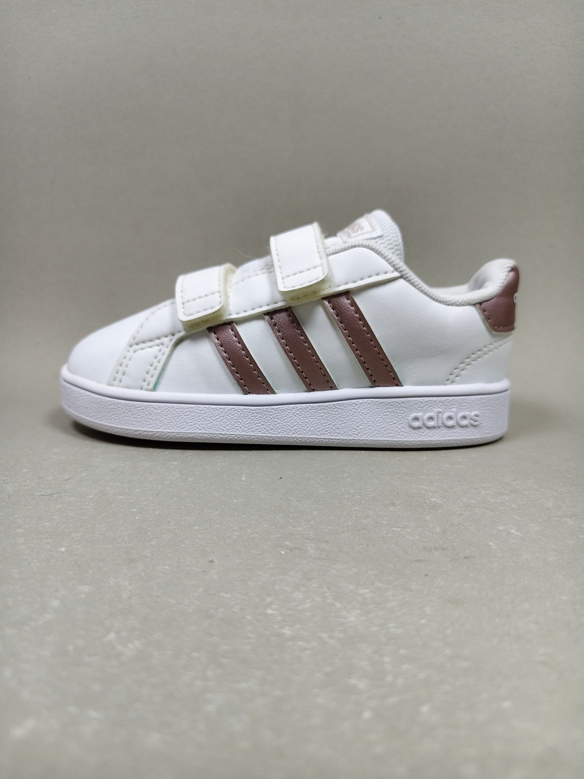 Adidas Grand Court . Size : EUR  26 | Premium