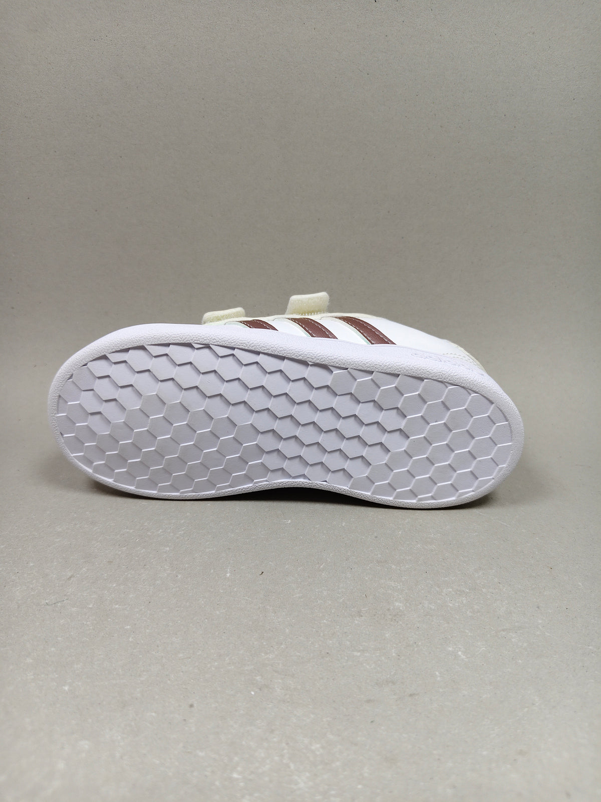 Adidas Grand Court . Size : EUR  26 | Premium