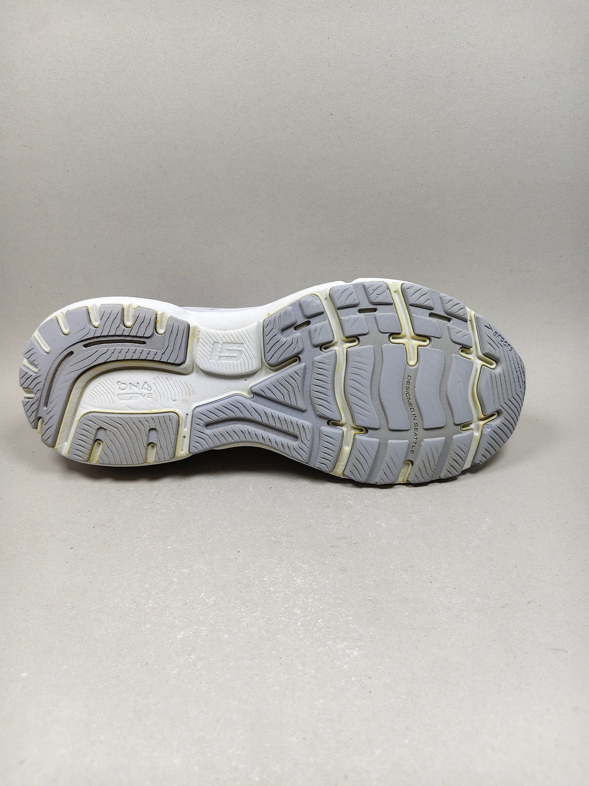 Brooks Ghost 15 . Size : EUR  43 | Excellent+