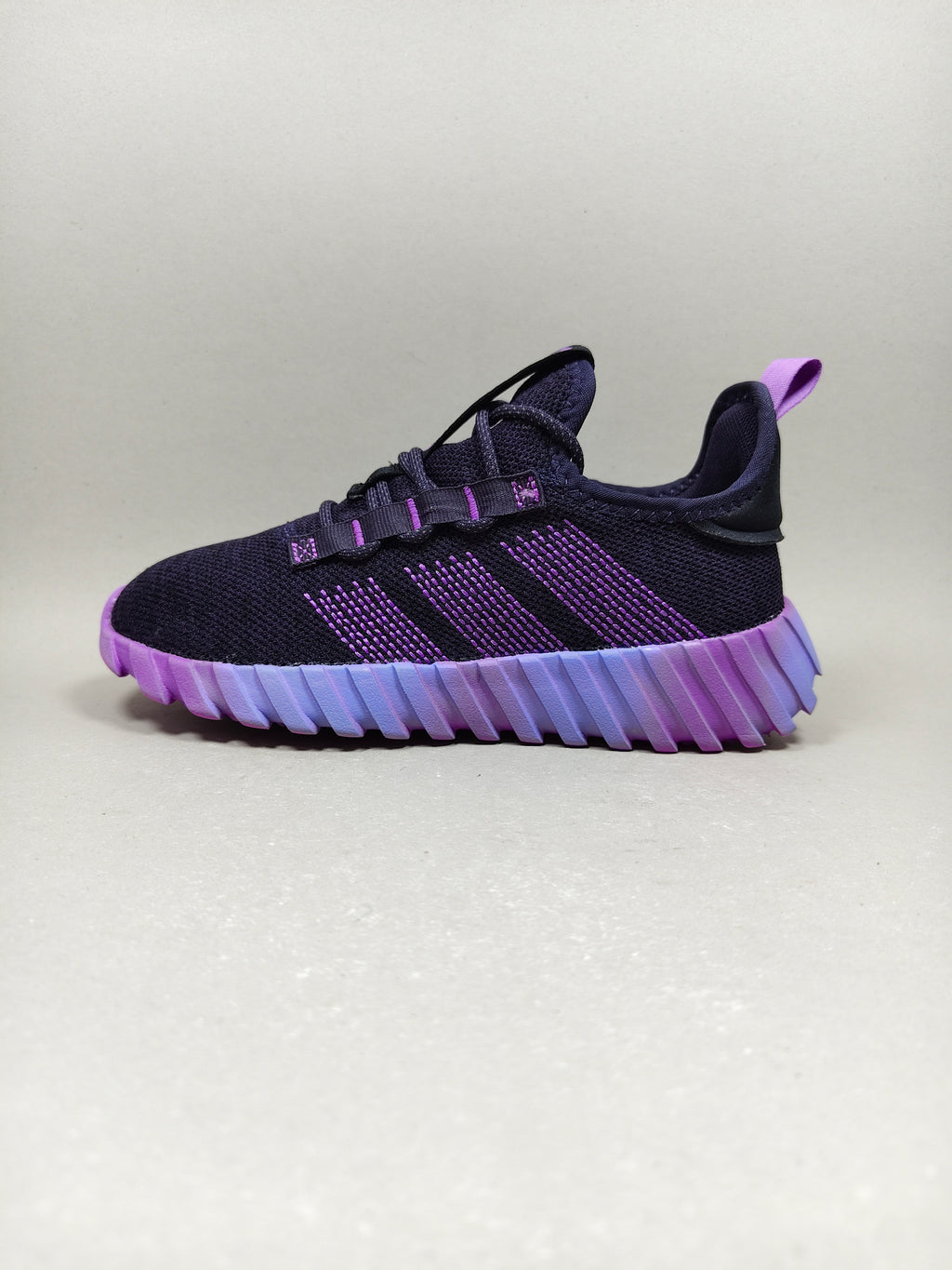 Adidas Kaptir Flow . Size : EUR  35 | Premium