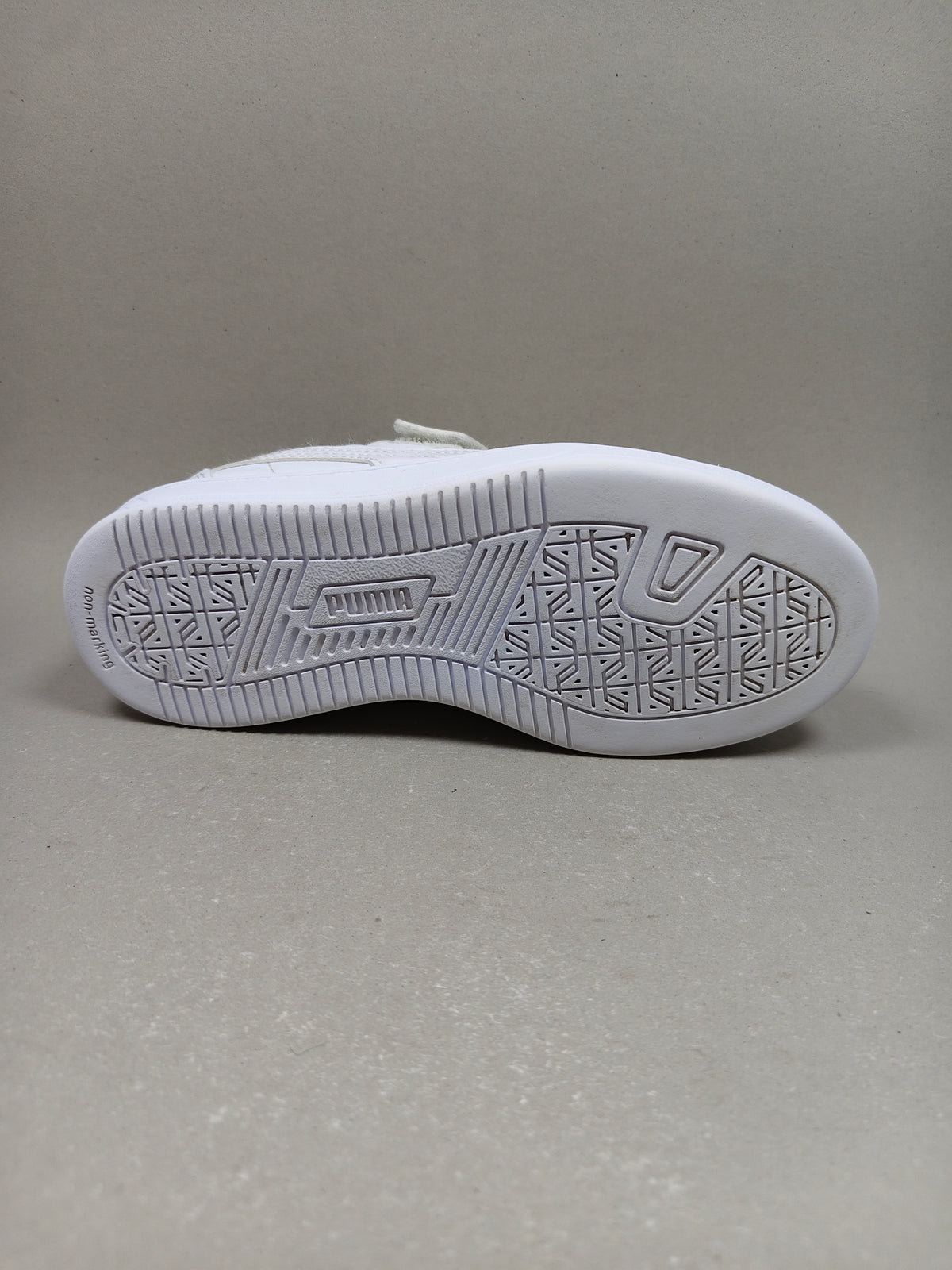 Puma Caven 2.0 . Size : EUR  33 | Premium