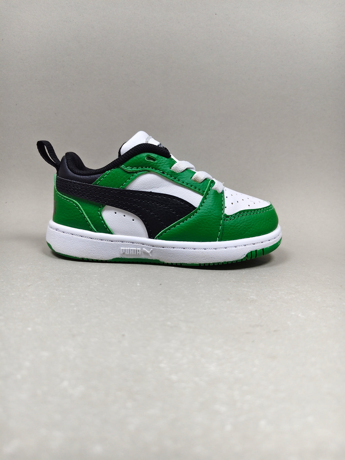 Puma Rebound v6 . Size : EUR  22 | Premium