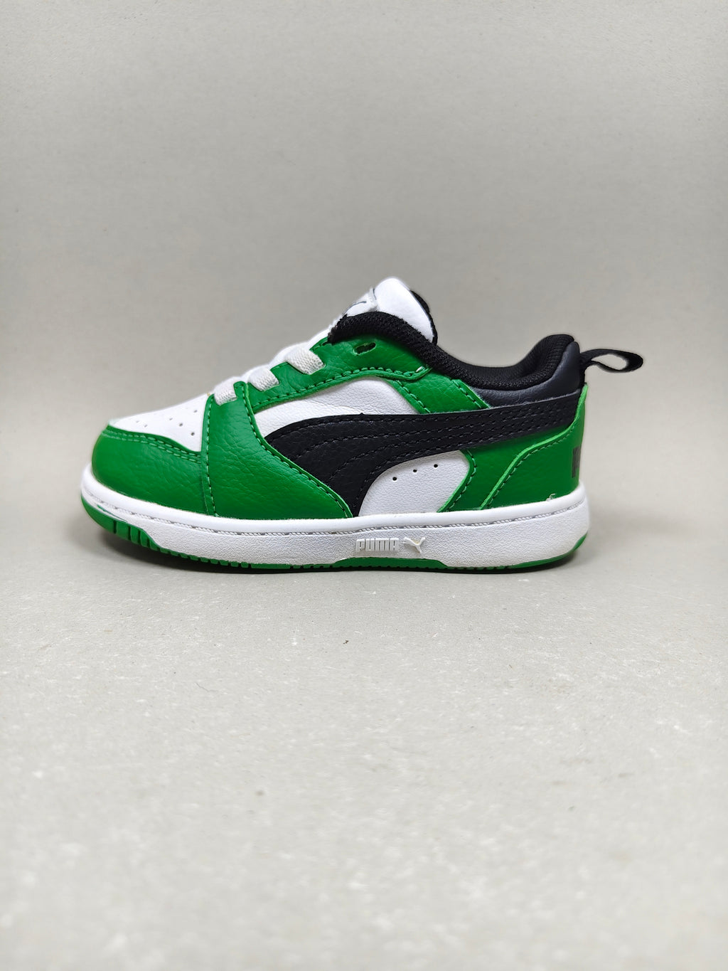 Puma Rebound v6 . Size : EUR  22 | Premium