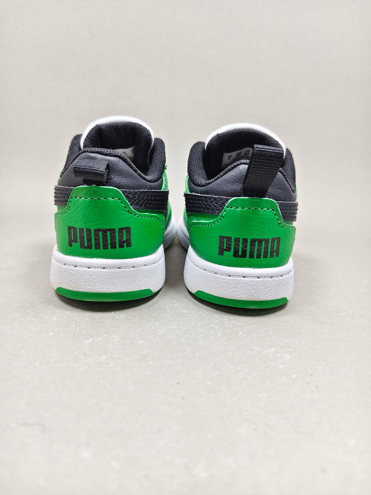 Puma Rebound v6 . Size : EUR  22 | Premium
