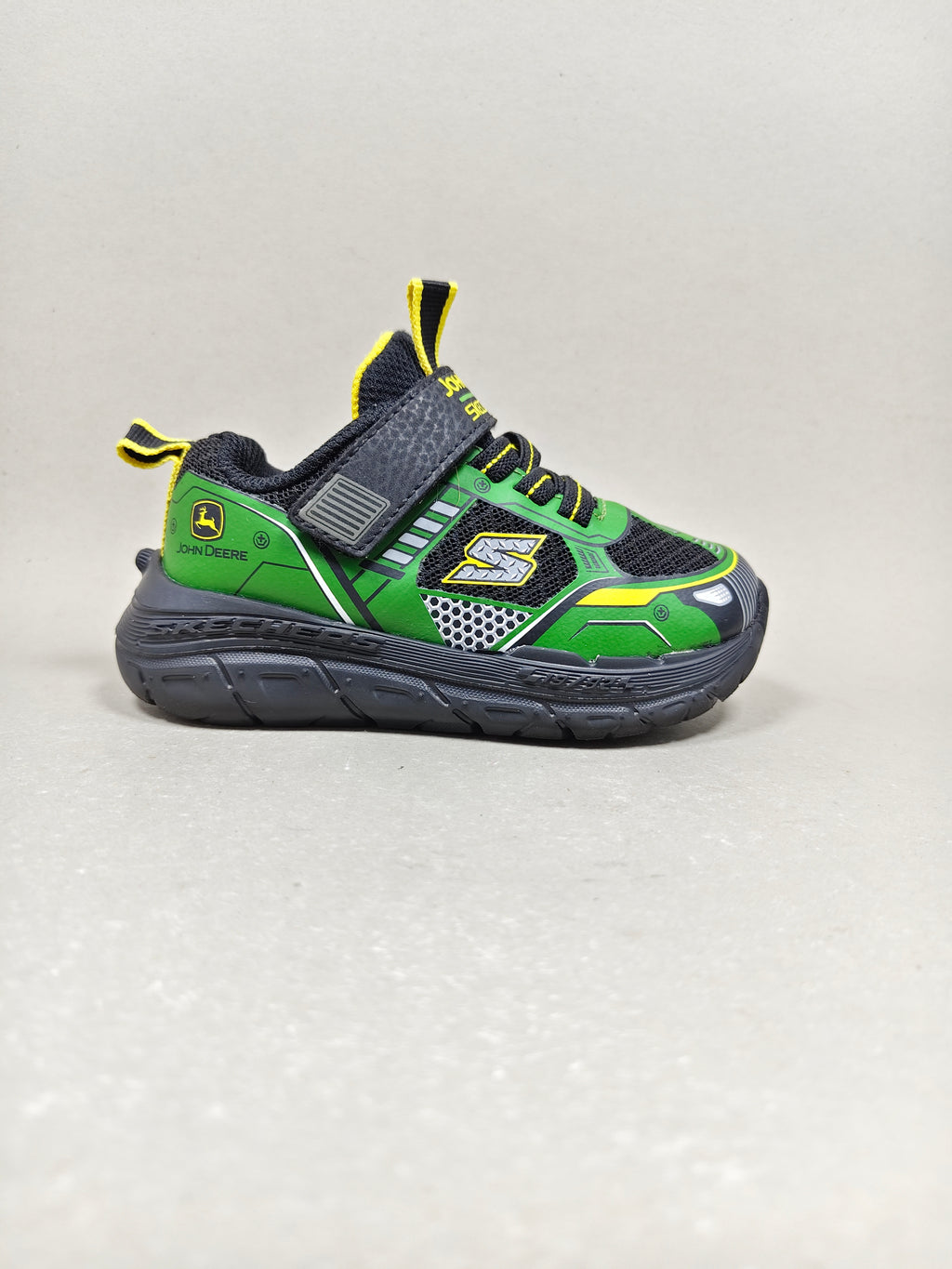 Skechers X John Deere . Size : EUR  23 | Premium
