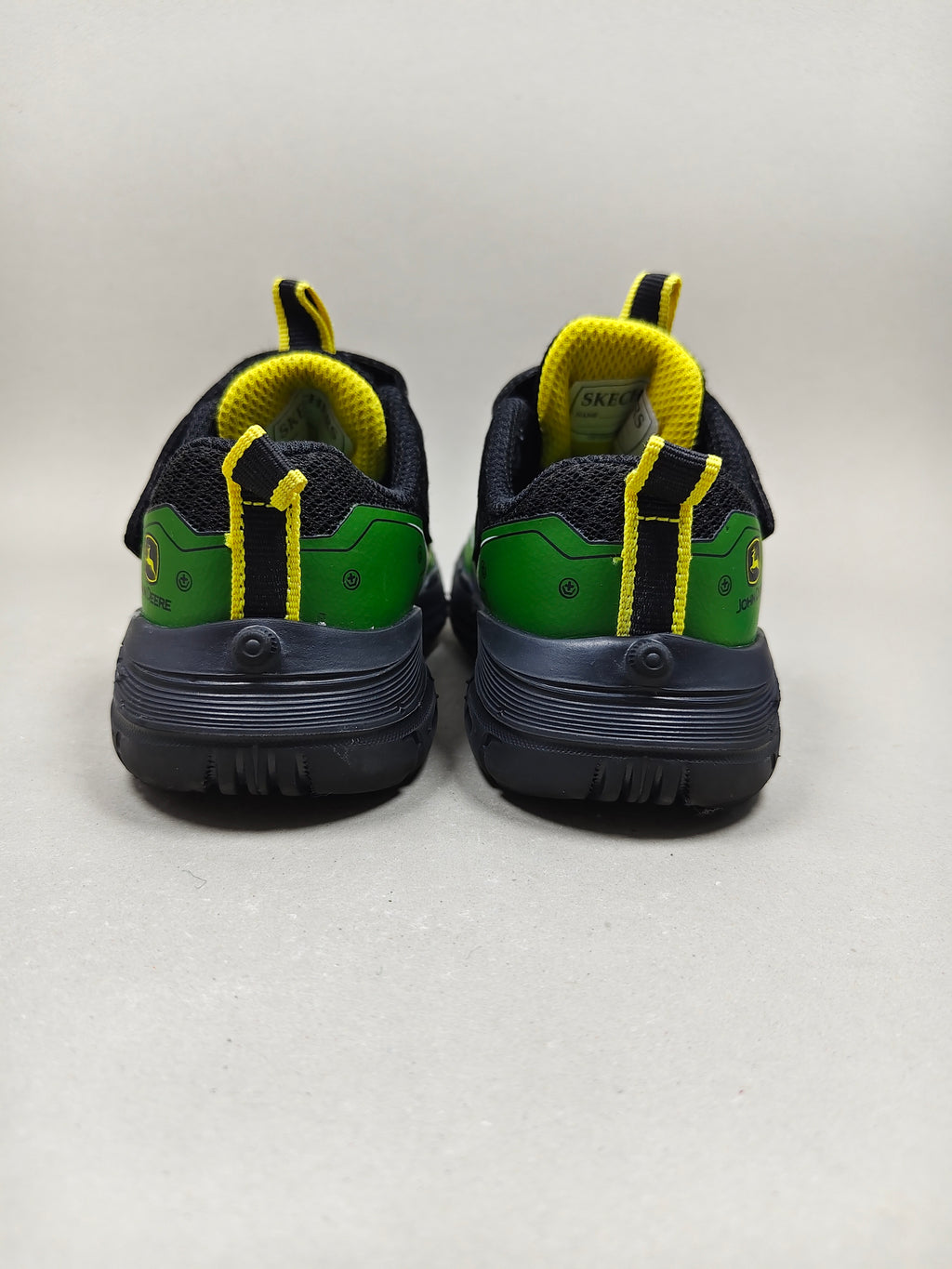 Skechers X John Deere . Size : EUR  23 | Premium