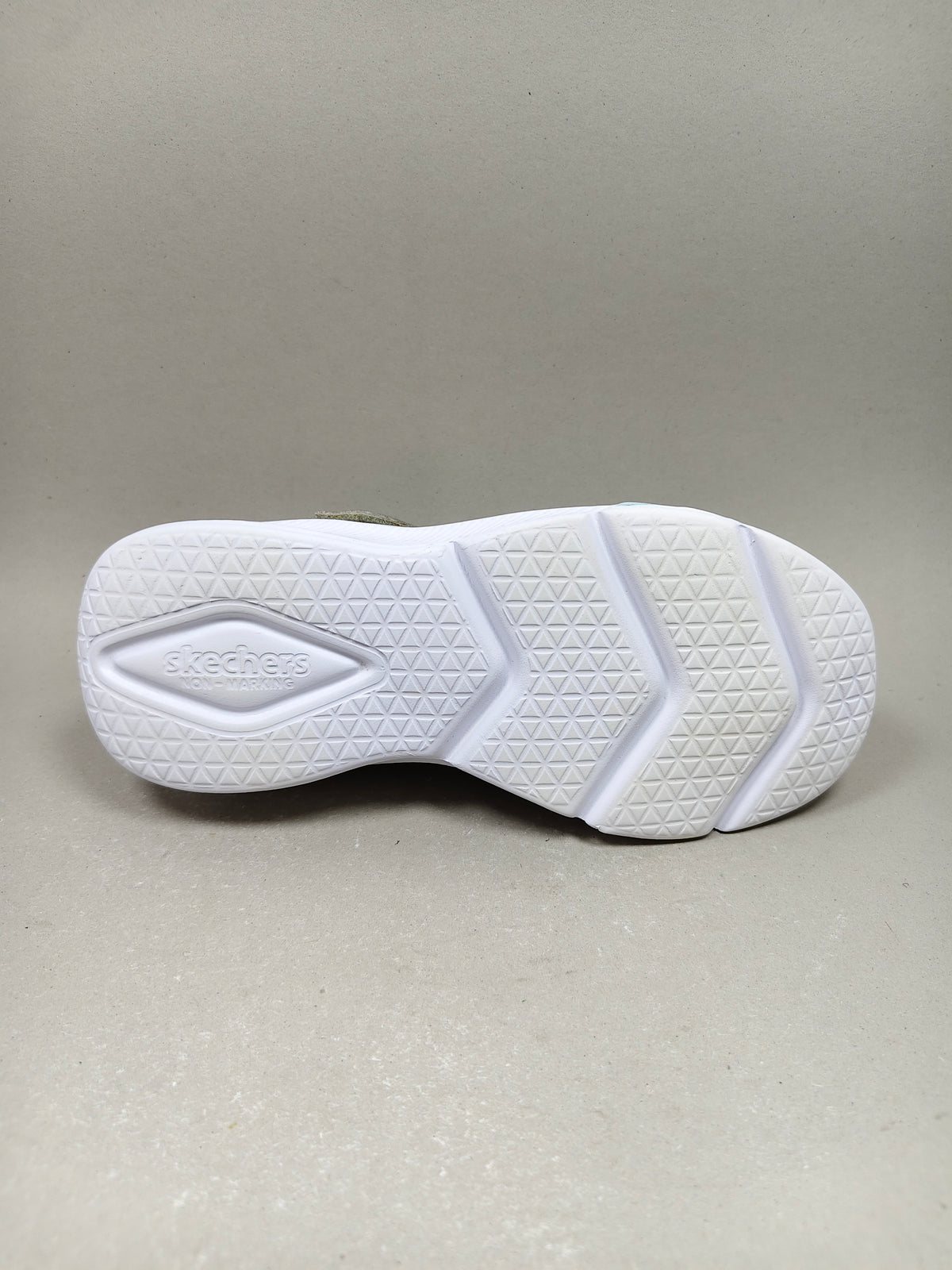 Skechers Dreamy Lights . Size : EUR  32 | Premium