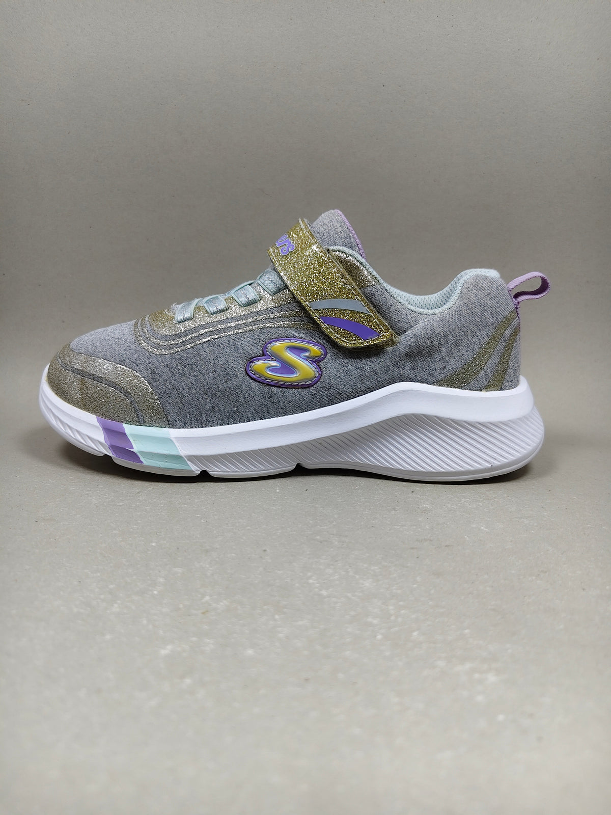 Skechers Dreamy Lights . Size : EUR  32 | Premium