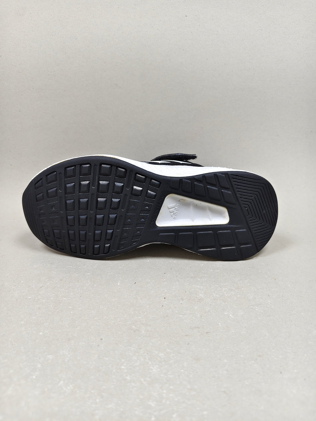 Adidas Run Falcon . Size : EUR  28 | Premium