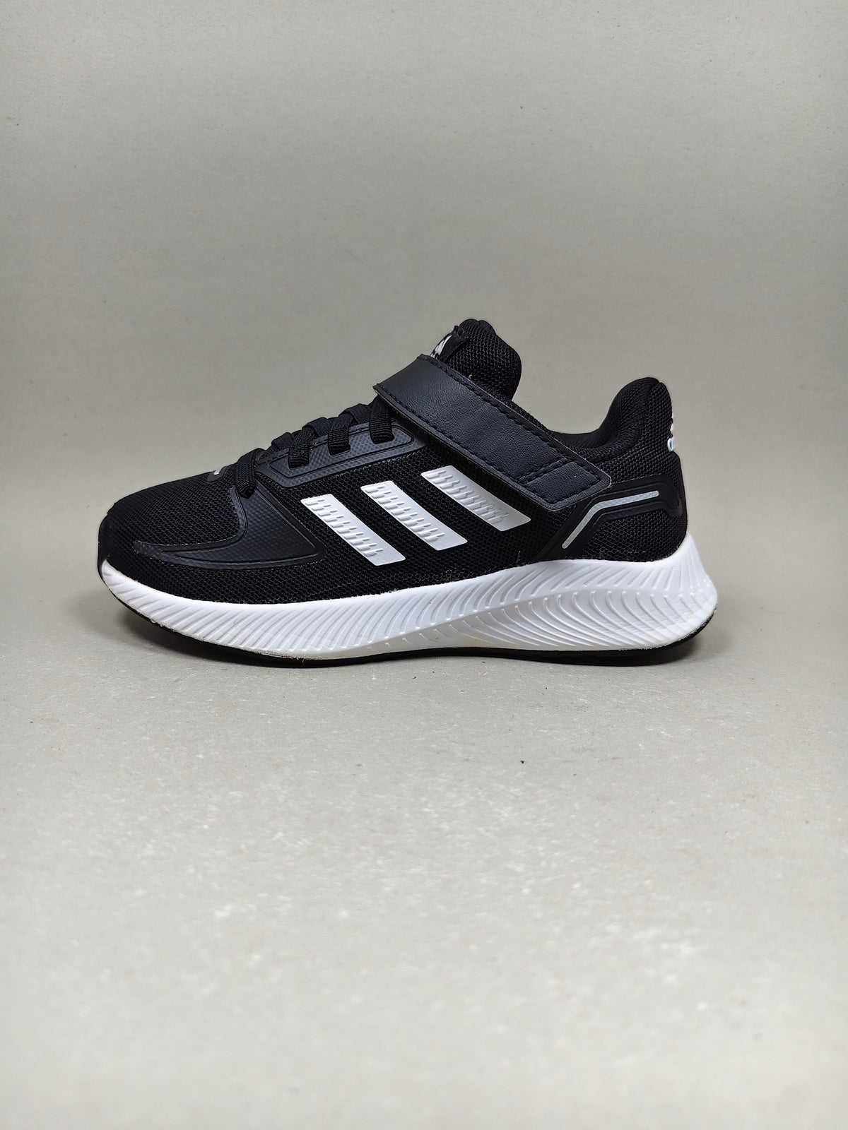 Adidas Run Falcon . Size : EUR  28 | Premium