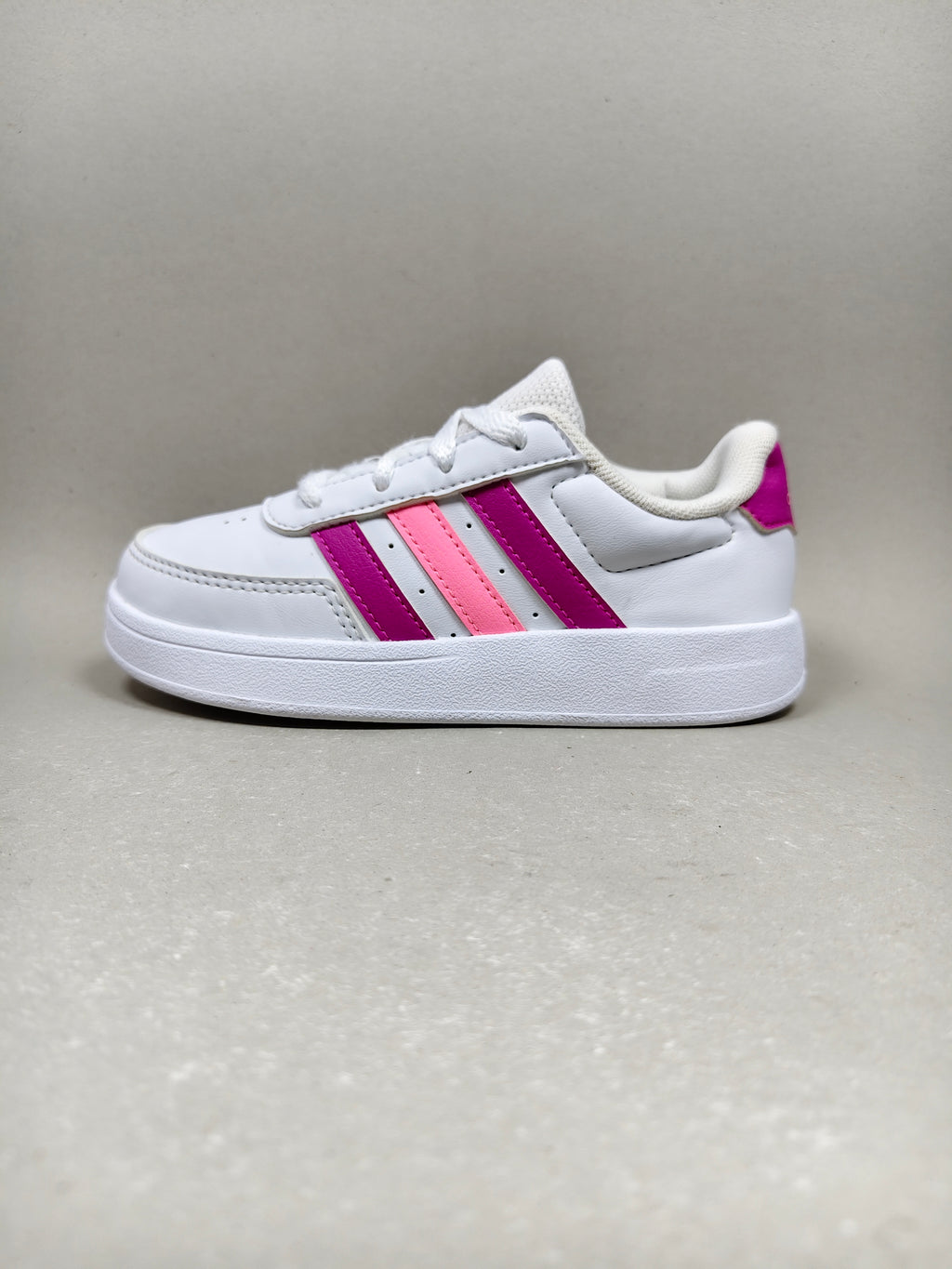 Adidas Break Net  . Size : EUR  28.5| Premium