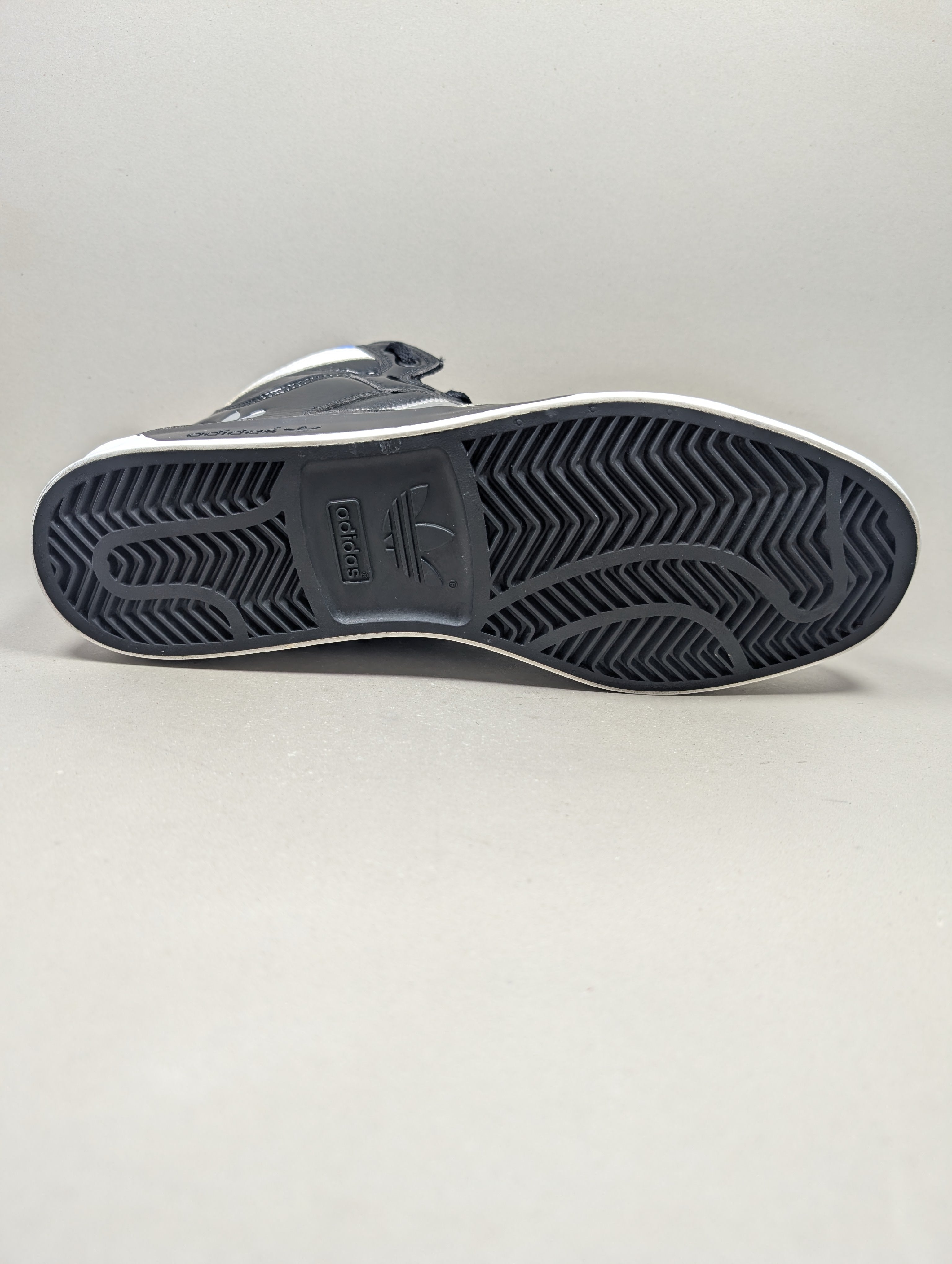 Adidas Hard Court . Size : EUR  44 | Excellent+