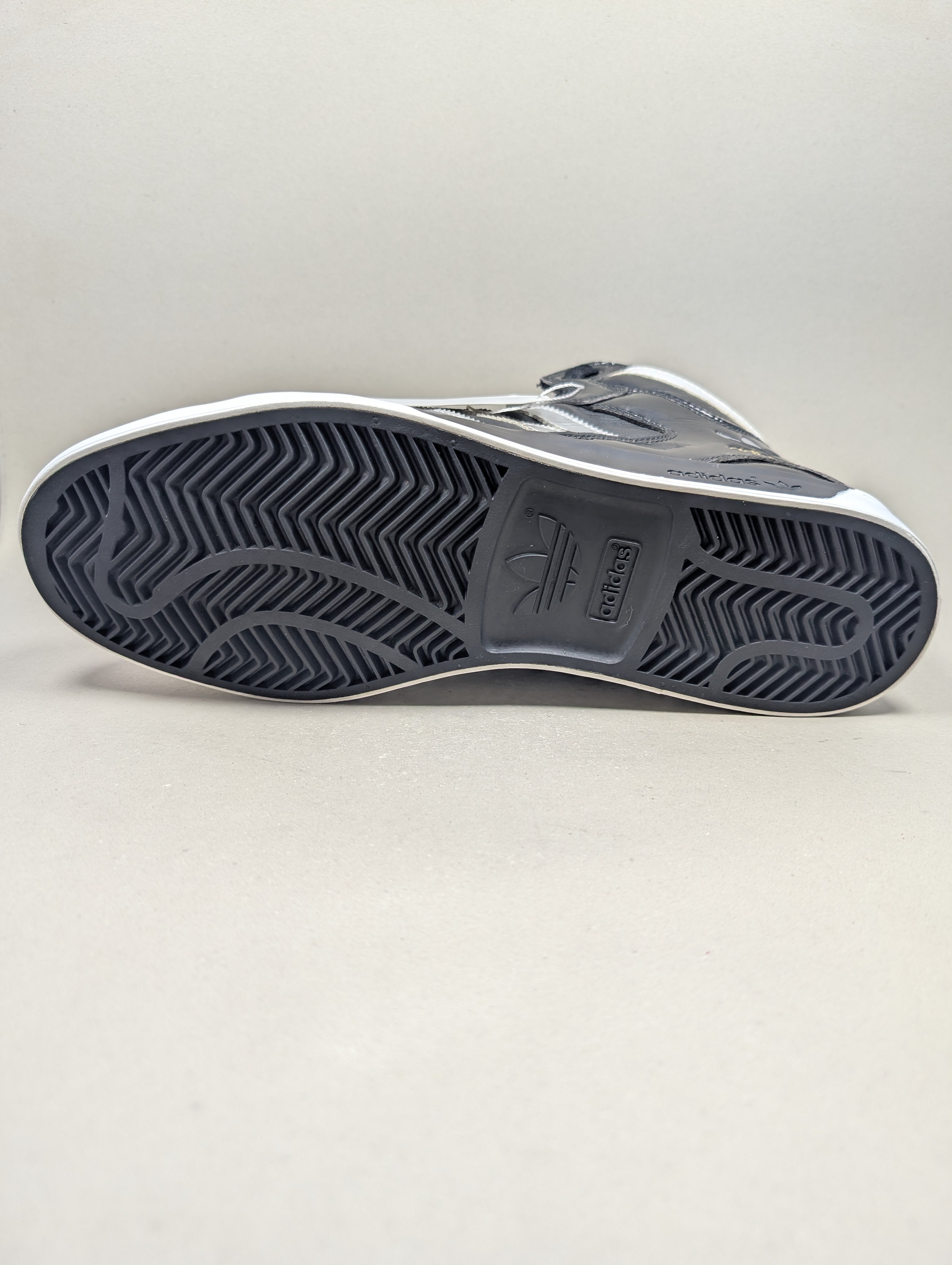 Adidas Hard Court . Size : EUR  44 | Excellent+