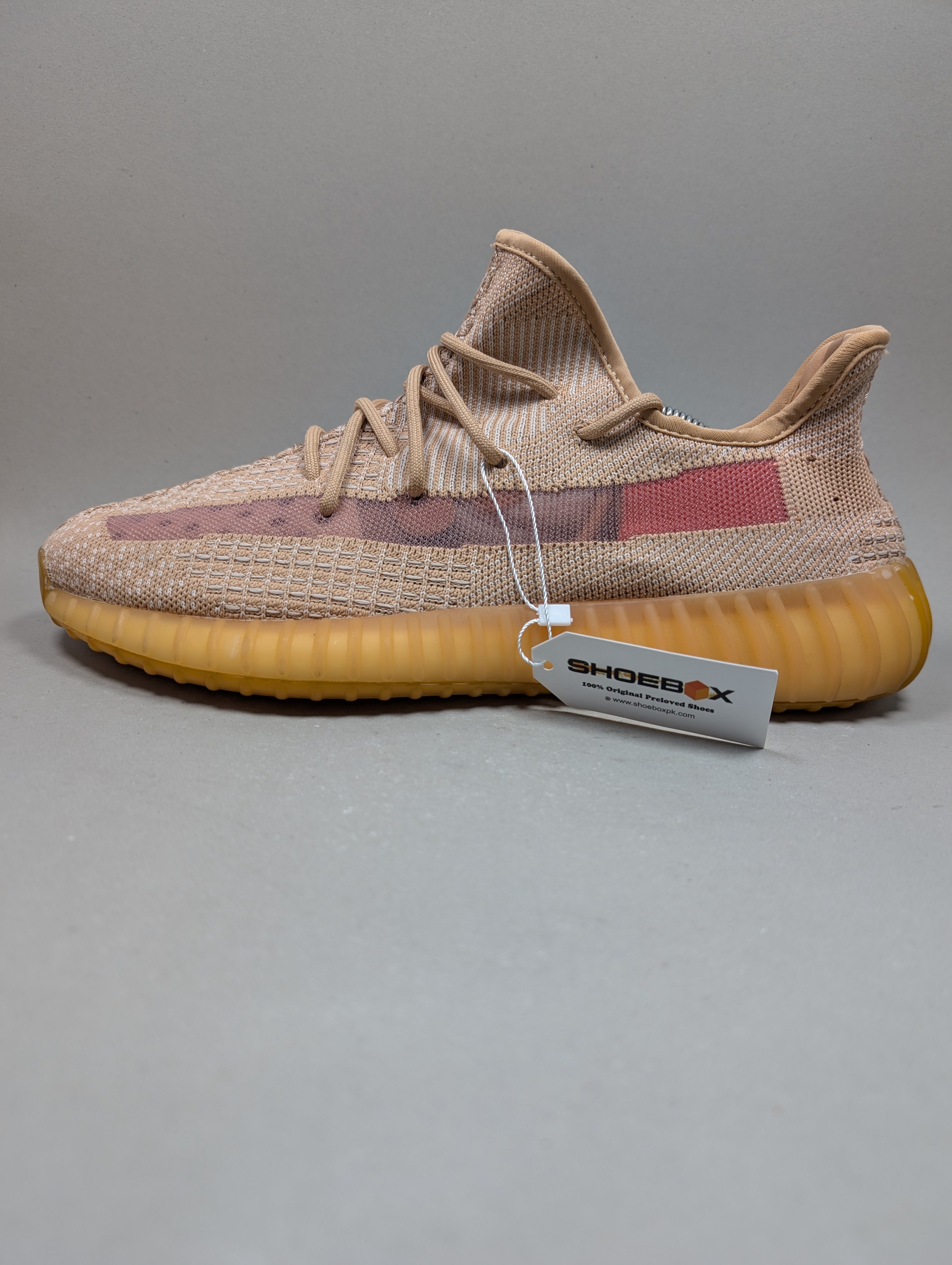 Adidas Yeezy 350 V2 . Size : EUR  44 | Premium